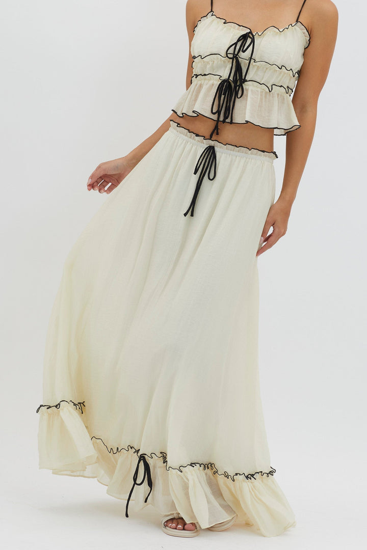 Valantomode | Ruffled Two-Piece Summer Set for Stylish Days