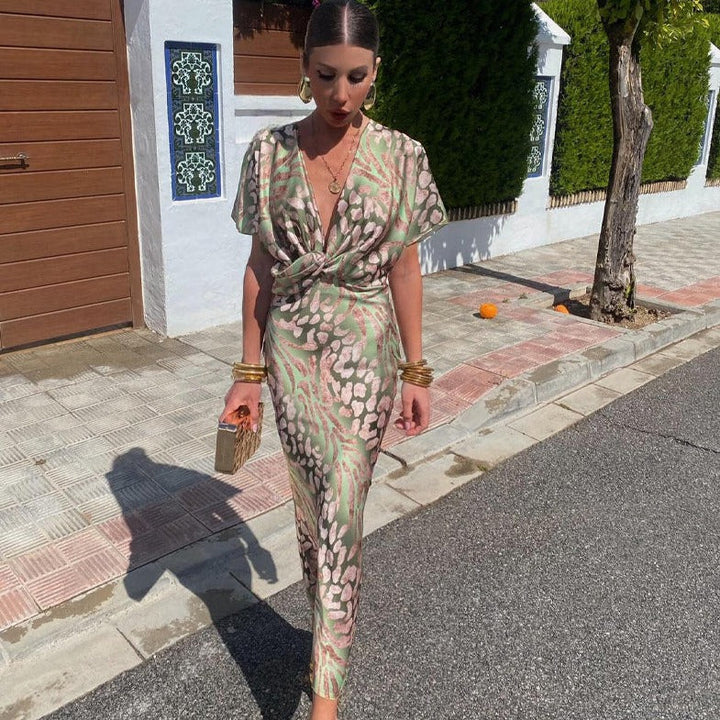 Valantomode | Stylish Twist Detail Dress from Malaysia