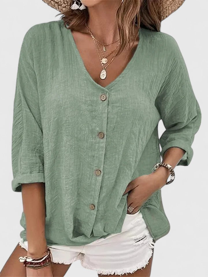 Valantomode | Blouse Featuring Sophisticated Design