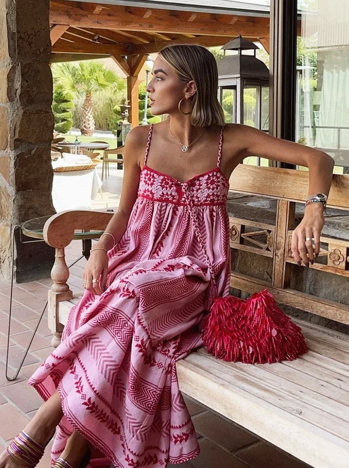 Valantomode | Embroidered Maxi Dress for Effortless Elegance