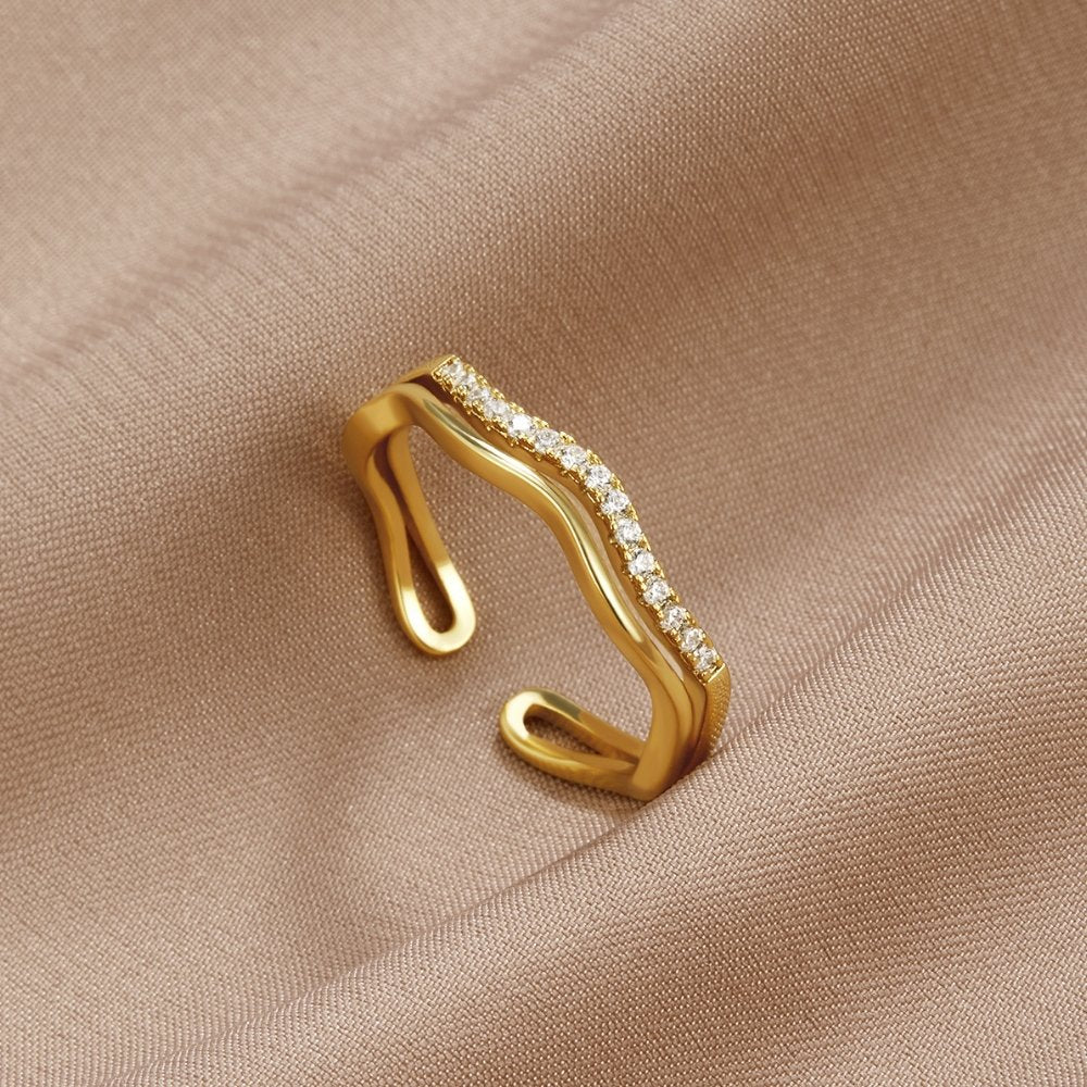 Valantomode | Plated Layered Wave Ring with AAAAA Diamond Simulants for Women