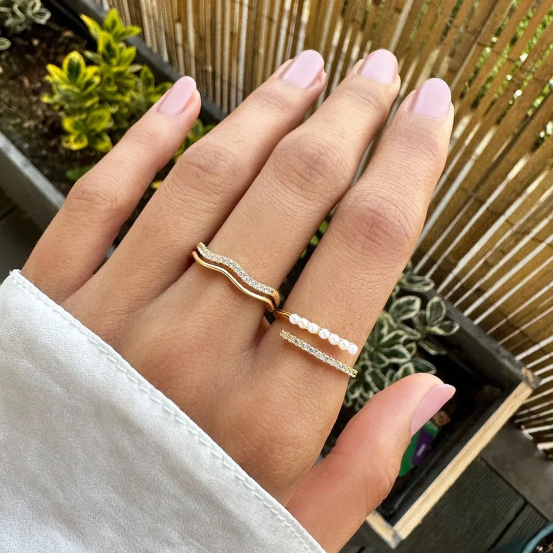Valantomode | Plated Layered Wave Ring with AAAAA Diamond Simulants for Women