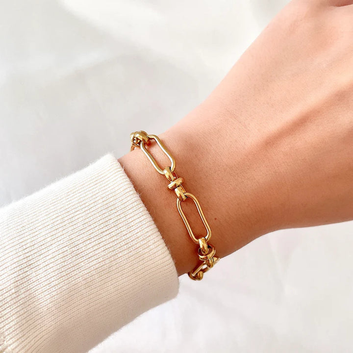 Valantomode | Plated Interlocking Link Bracelet with Sydney Architectural Geometry