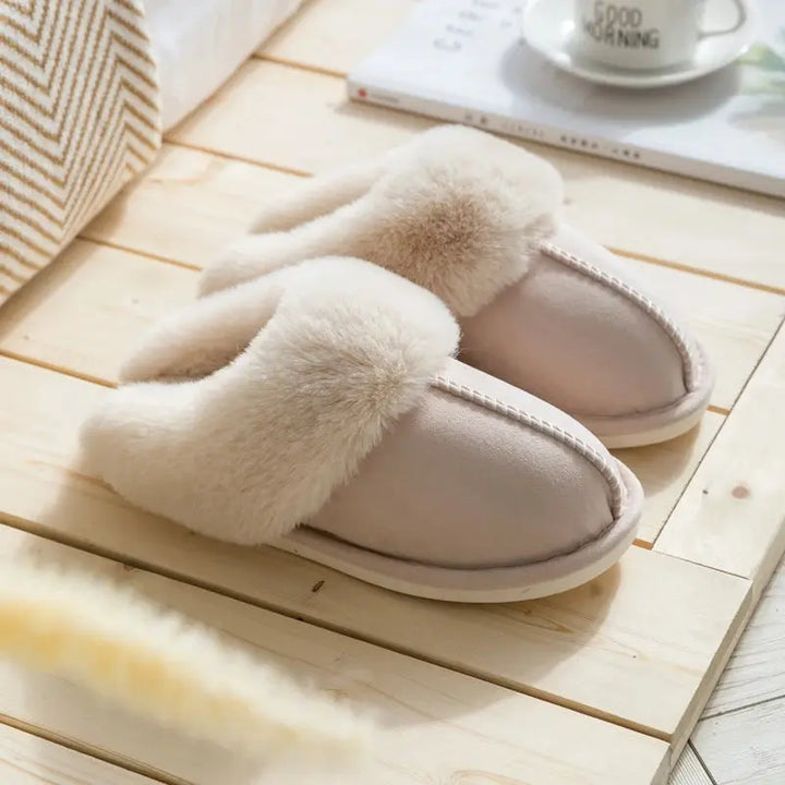 Valantomode | Unisex Velvety Slippers with Thick Sole - Non-Slip Comfort
