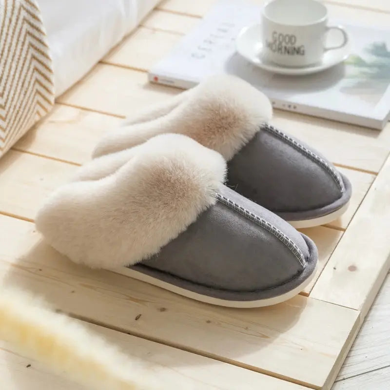 Valantomode | Unisex Velvety Slippers with Thick Sole - Non-Slip Comfort