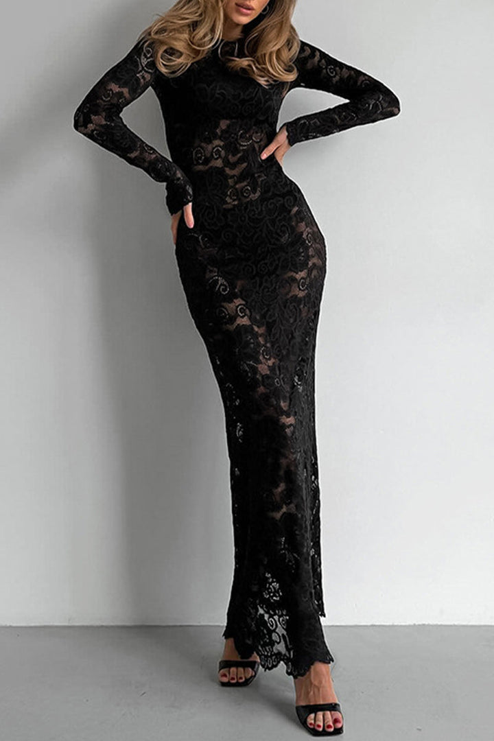 Valantomode | Elegant Maxi Dress with Intricate Lace Overlay