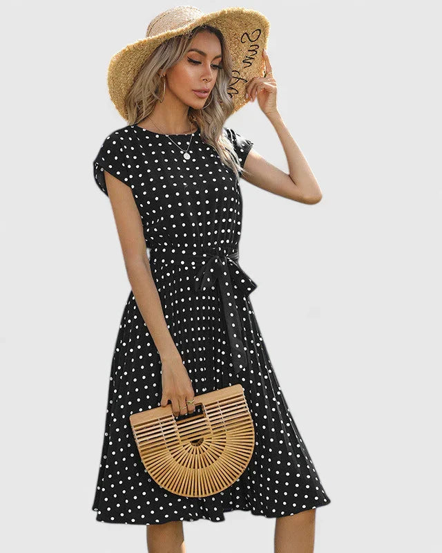 Valantomode | Chic Dress for Effortless Style and Sophisticated Outings