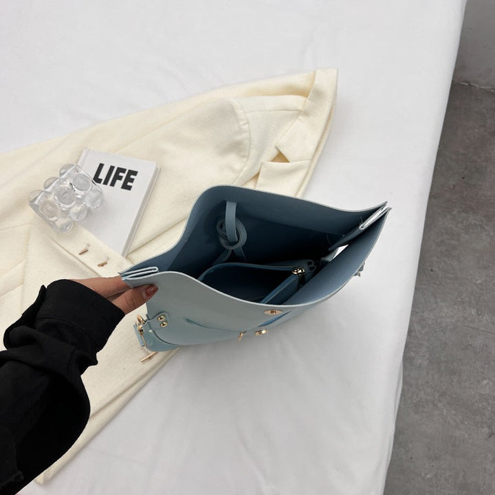 Valantomode | The ‘Aurelius’ Leather Saddle Bag – Sovereign Curve & Linear Precision