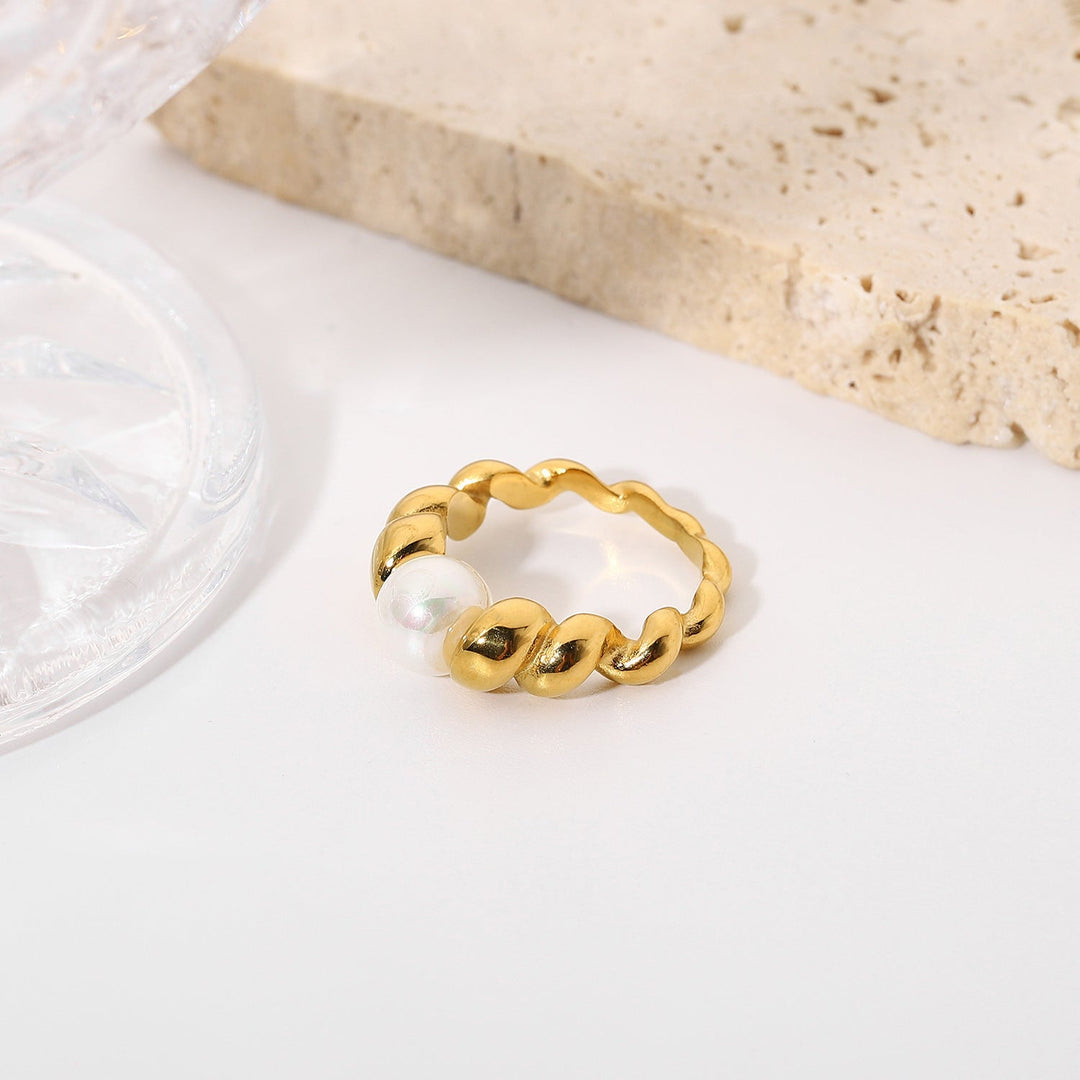 Valantomode | Plated Helical Swirl Ring with Freshwater Pearl for Women