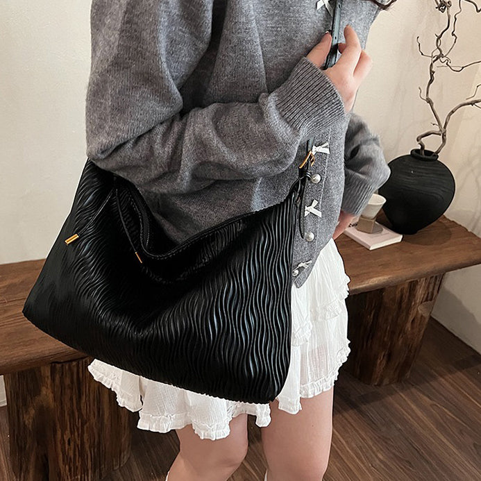 Valantomode | Riviera Kinetic Slab – Premium Vegan Leather Slim-Profile Executive Shoulder Bag