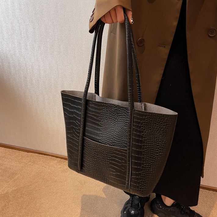 Valantomode | Imperial Croc Garrison – Premium Croc-Embossed Vegan Leather XL Business Tote