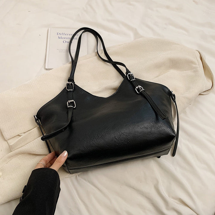 Valantomode | Amara Horizon Executive – Premium Vegan Leather Large Professional Shoulder Bag