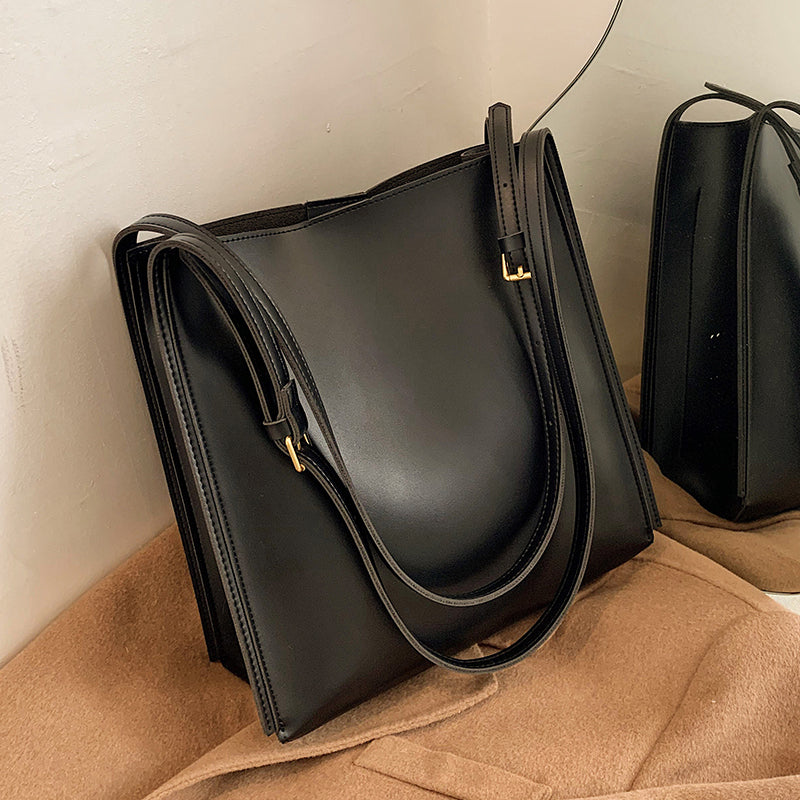 Valantomode | The ‘Aurelius’ Veridian Sovereign Monolith – Women's Premium Vegan Leather Executive Tote