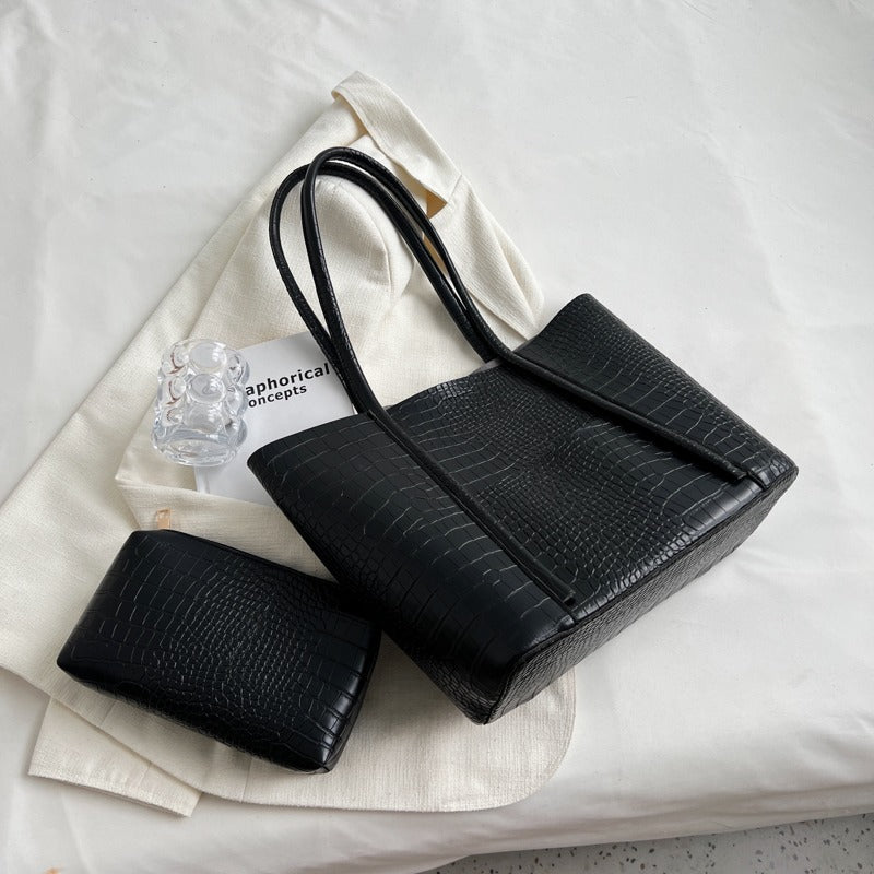 Valantomode | Imperial Croc Garrison – Premium Croc-Embossed Vegan Leather XL Business Tote