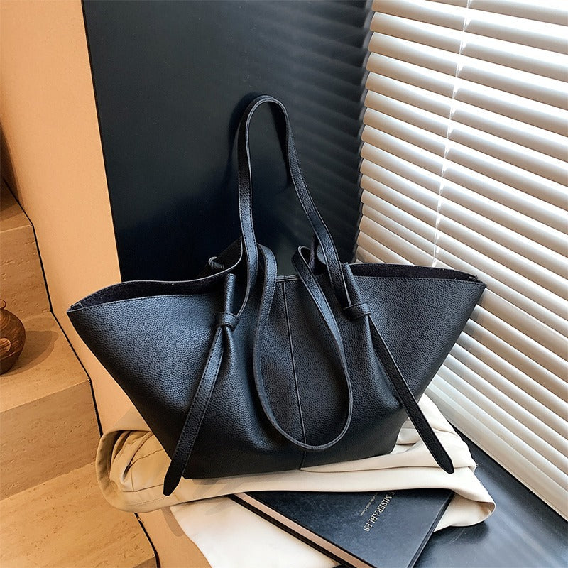 Valantomode | Amara Goliath Executive – 53cm Premium Vegan Leather XL Oversized Professional Tote