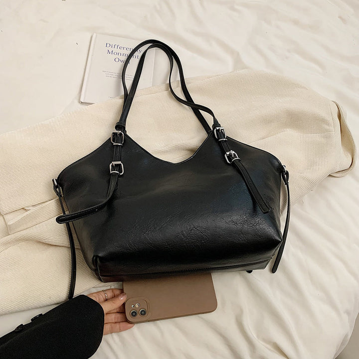 Valantomode | Amara Horizon Executive – Premium Vegan Leather Large Professional Shoulder Bag