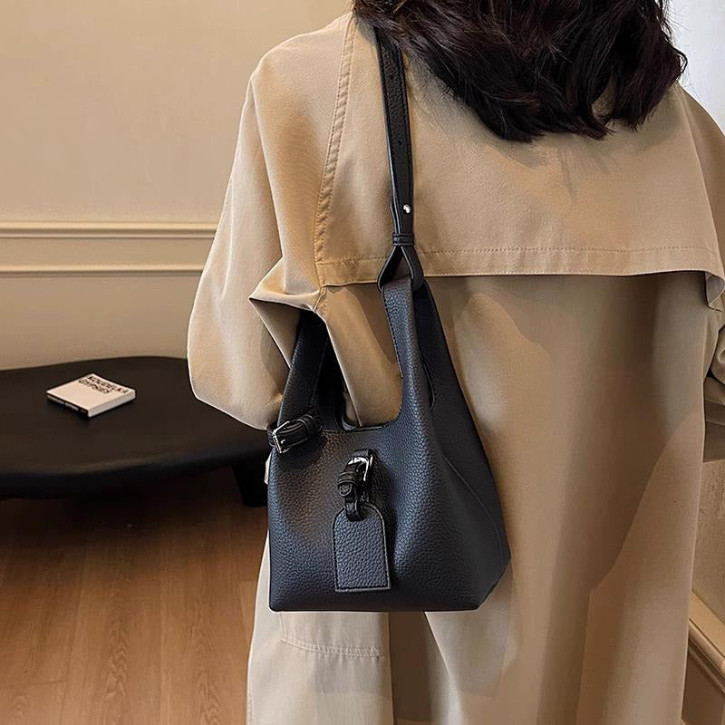 Valantomode | Luna Pebble Cyclus – Premium Pebbled Vegan Leather Mini Bucket Bag with Modular Pouch
