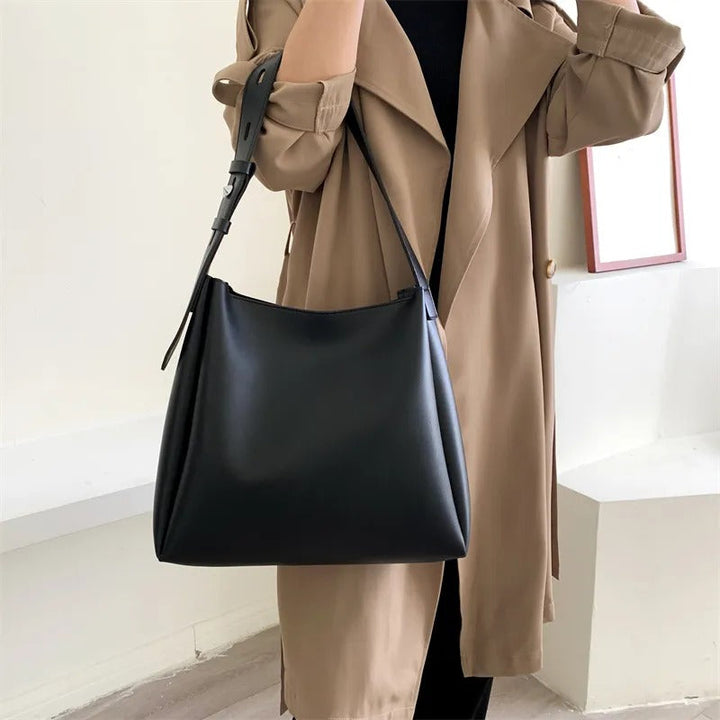 Valantomode | Luna Minimalist Hobo – Premium Vegan Leather Wide-Strap Shoulder Bag with Pouch