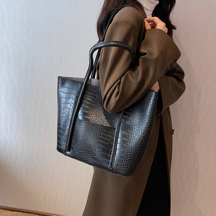Valantomode | Imperial Croc Garrison – Premium Croc-Embossed Vegan Leather XL Business Tote