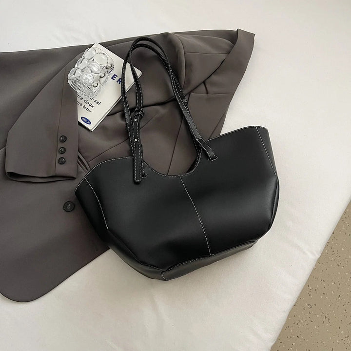 Valantomode | Amara Command Executive – 46cm Premium Vegan Leather Oversized Professional Tote