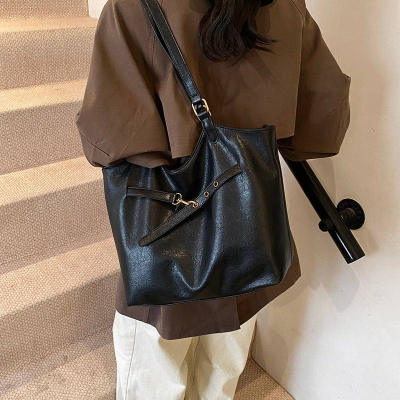 Valantomode | The ‘Aurelius’ Elena Sovereign Vessel – Women's Premium Eco-Friendly Vegan Leather Tote