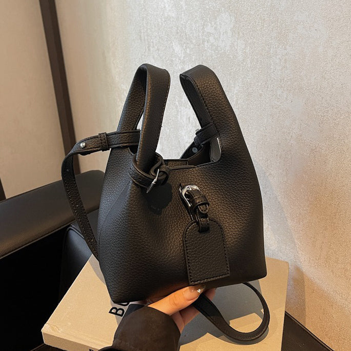 Valantomode | Luna Pebble Cyclus – Premium Pebbled Vegan Leather Mini Bucket Bag with Modular Pouch