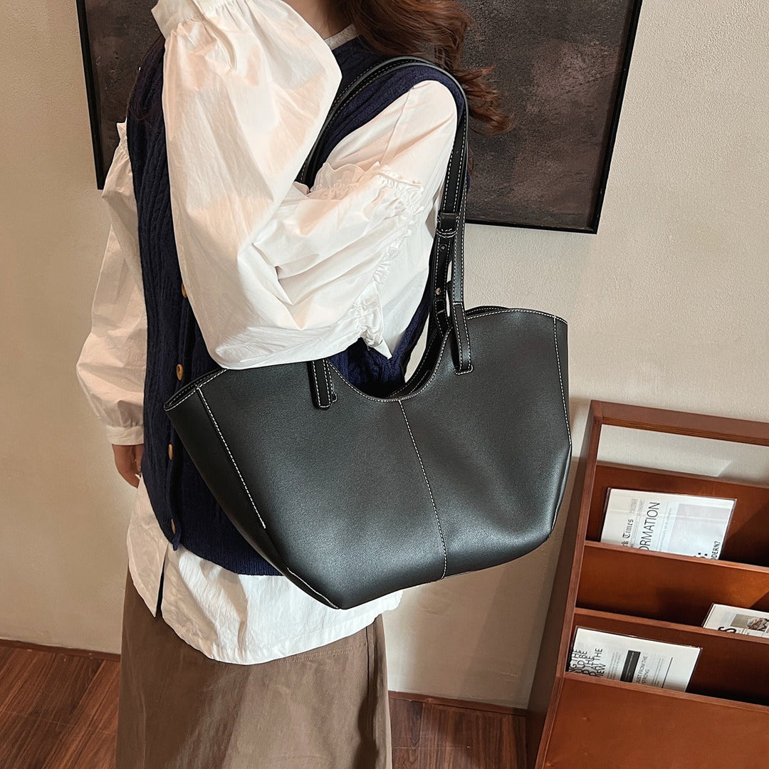 Valantomode | Amara Command Executive – 46cm Premium Vegan Leather Oversized Professional Tote