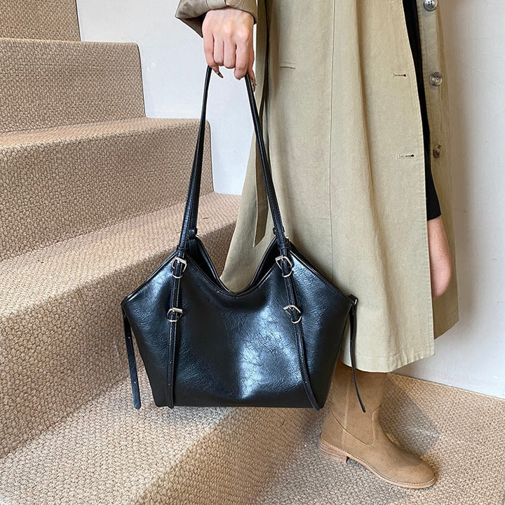 Valantomode | Amara Horizon Executive – Premium Vegan Leather Large Professional Shoulder Bag