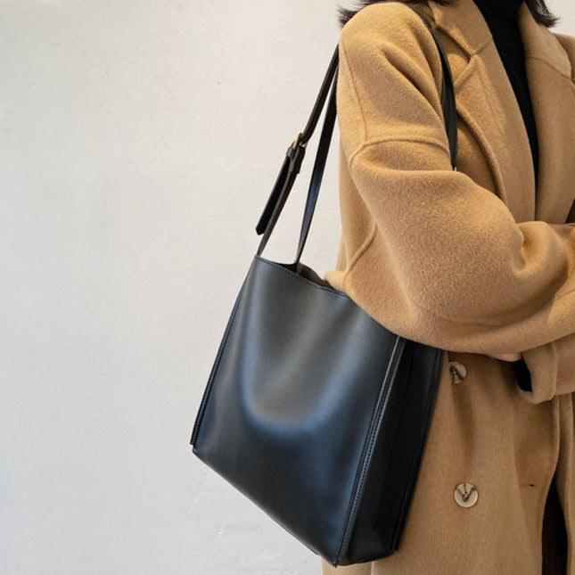 Valantomode | The ‘Aurelius’ Veridian Sovereign Monolith – Women's Premium Vegan Leather Executive Tote