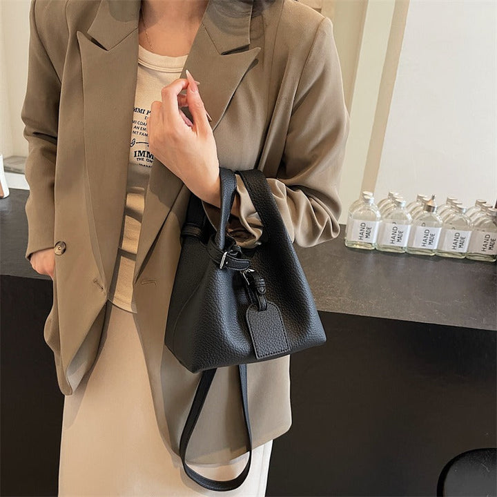 Valantomode | Luna Pebble Cyclus – Premium Pebbled Vegan Leather Mini Bucket Bag with Modular Pouch