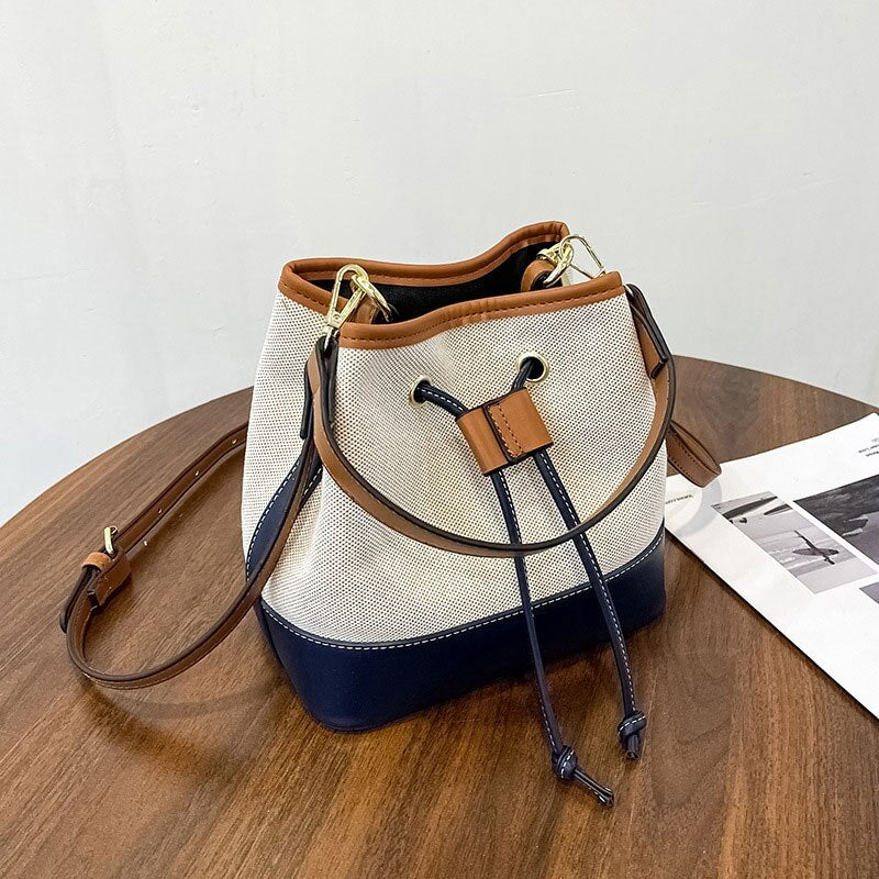 Valantomode | The ‘Aurelius’ Canvas Monolith – Heritage Utility & Textural Command