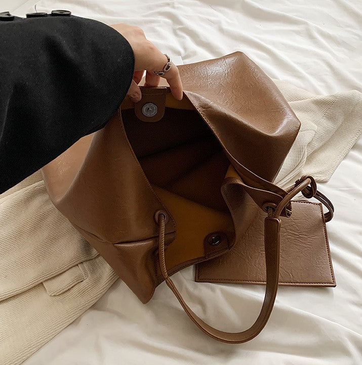 Valantomode | Aria Vertical Slouch – Premium Vegan Leather Oversized Tote with Modular Pouch
