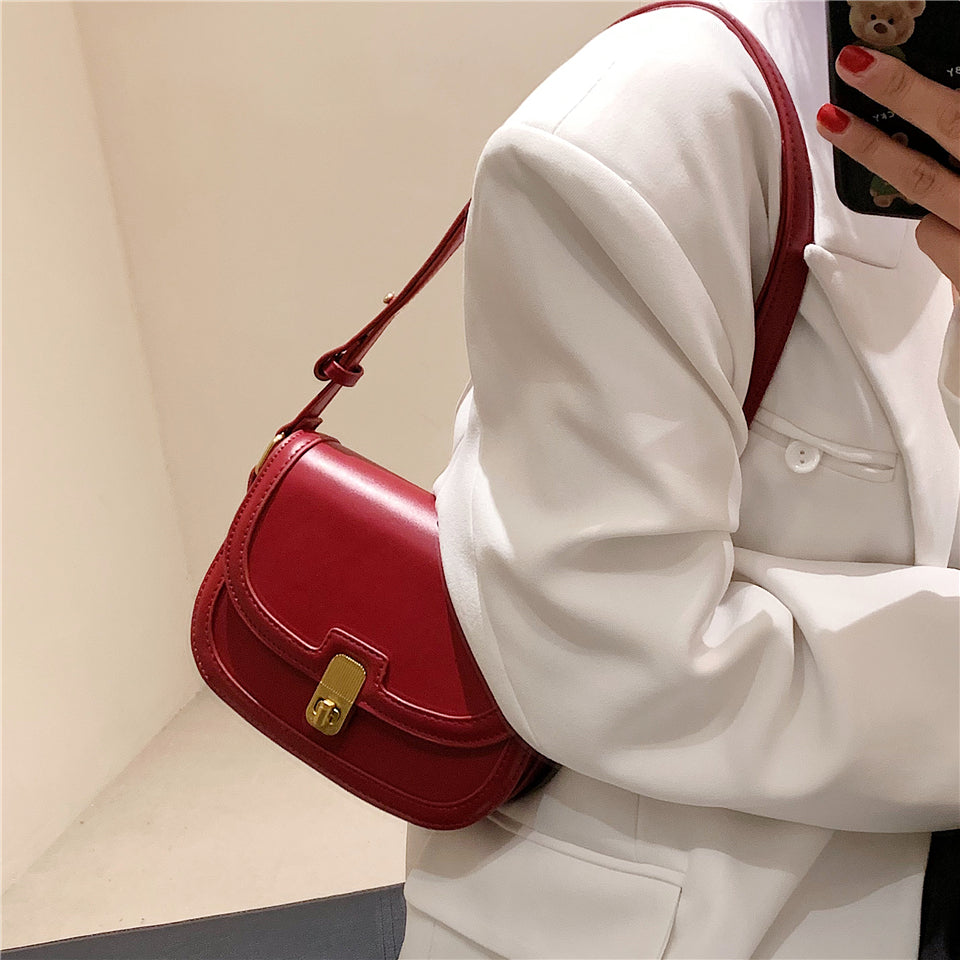 Valantomode | The ‘Aurelius’ Lily Sentinel Vessel – Women's Premium Turn-Lock Executive Crossbody