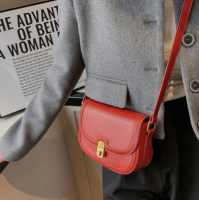 Valantomode | The ‘Aurelius’ Lily Sentinel Vessel – Women's Premium Turn-Lock Executive Crossbody
