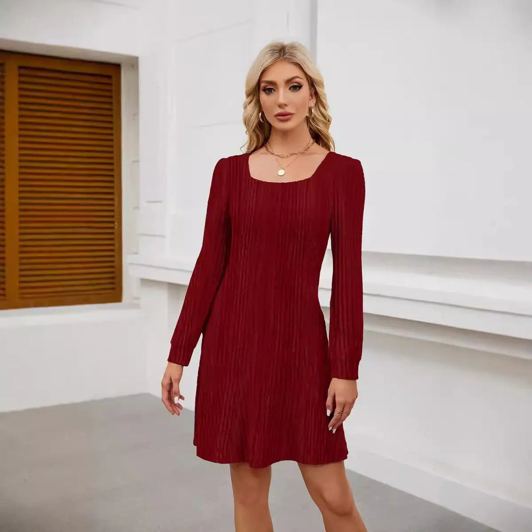 Valantomode | Stylish Long-Sleeve Dress with Square Neck and Practical Pockets