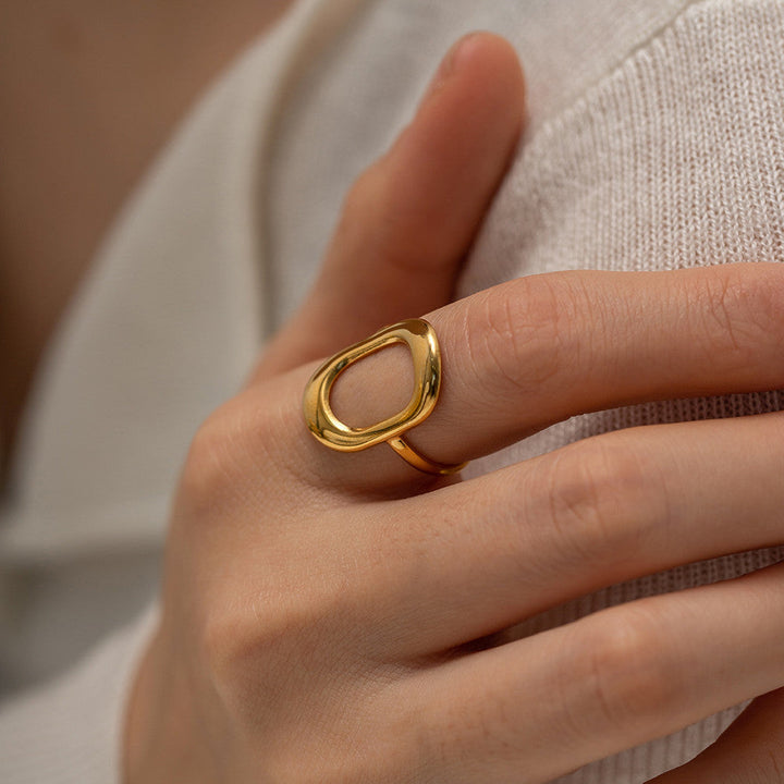 Valantomode | Lightweight Plated Negative-Space Open-Ended Ring for Women