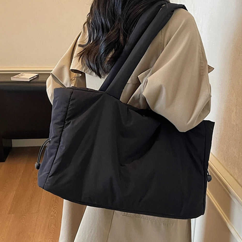 Valantomode | Nimbus Padded Garrison – Large Quilted Nylon Lightweight Executive Tote