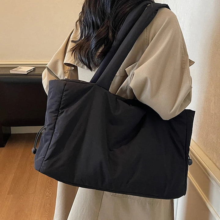 Valantomode | Nimbus Padded Garrison – Large Quilted Nylon Lightweight Executive Tote