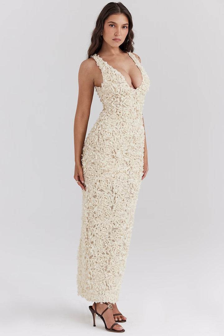 Valantomode | Floral Appliqué Maxi Dress for Effortless Elegance
