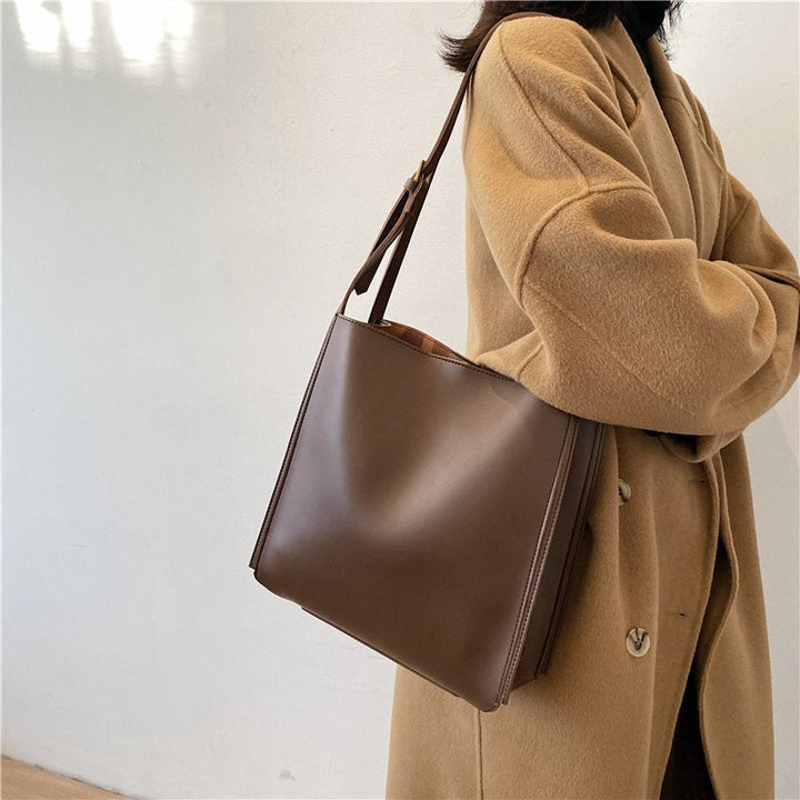 Valantomode | The ‘Aurelius’ Veridian Sovereign Monolith – Women's Premium Vegan Leather Executive Tote