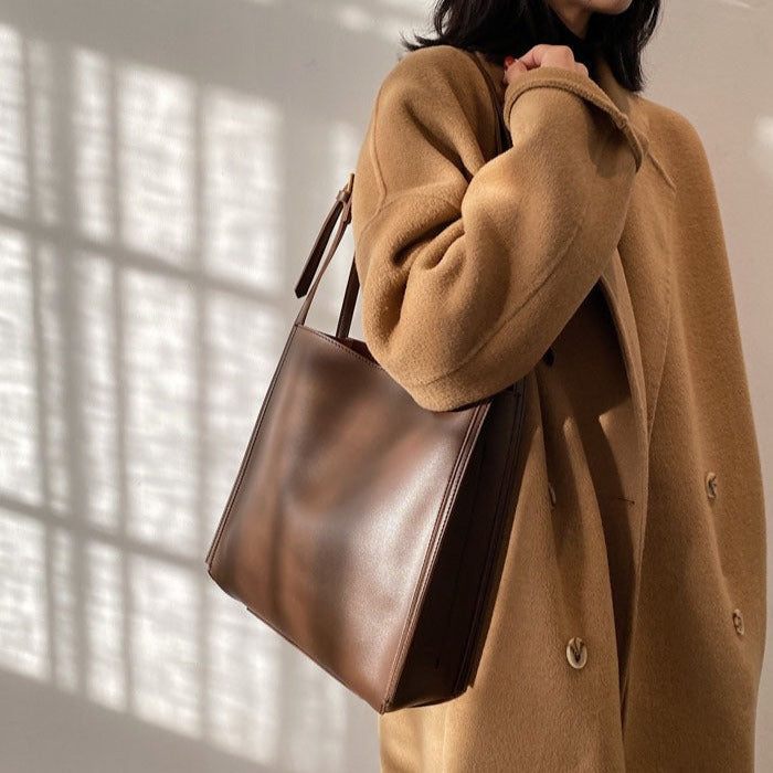 Valantomode | The ‘Aurelius’ Veridian Sovereign Monolith – Women's Premium Vegan Leather Executive Tote