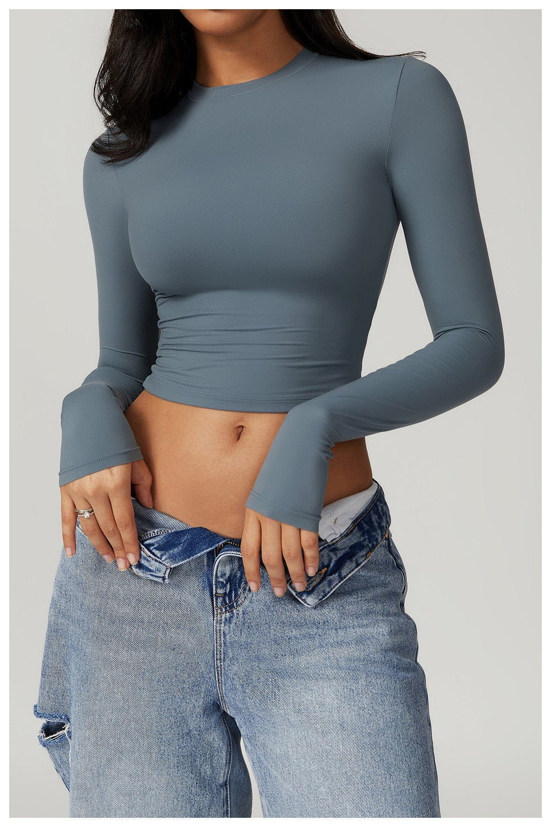 Valantomode | Seamless Long Sleeve Crop Top for Women - Yoga Shaping Design
