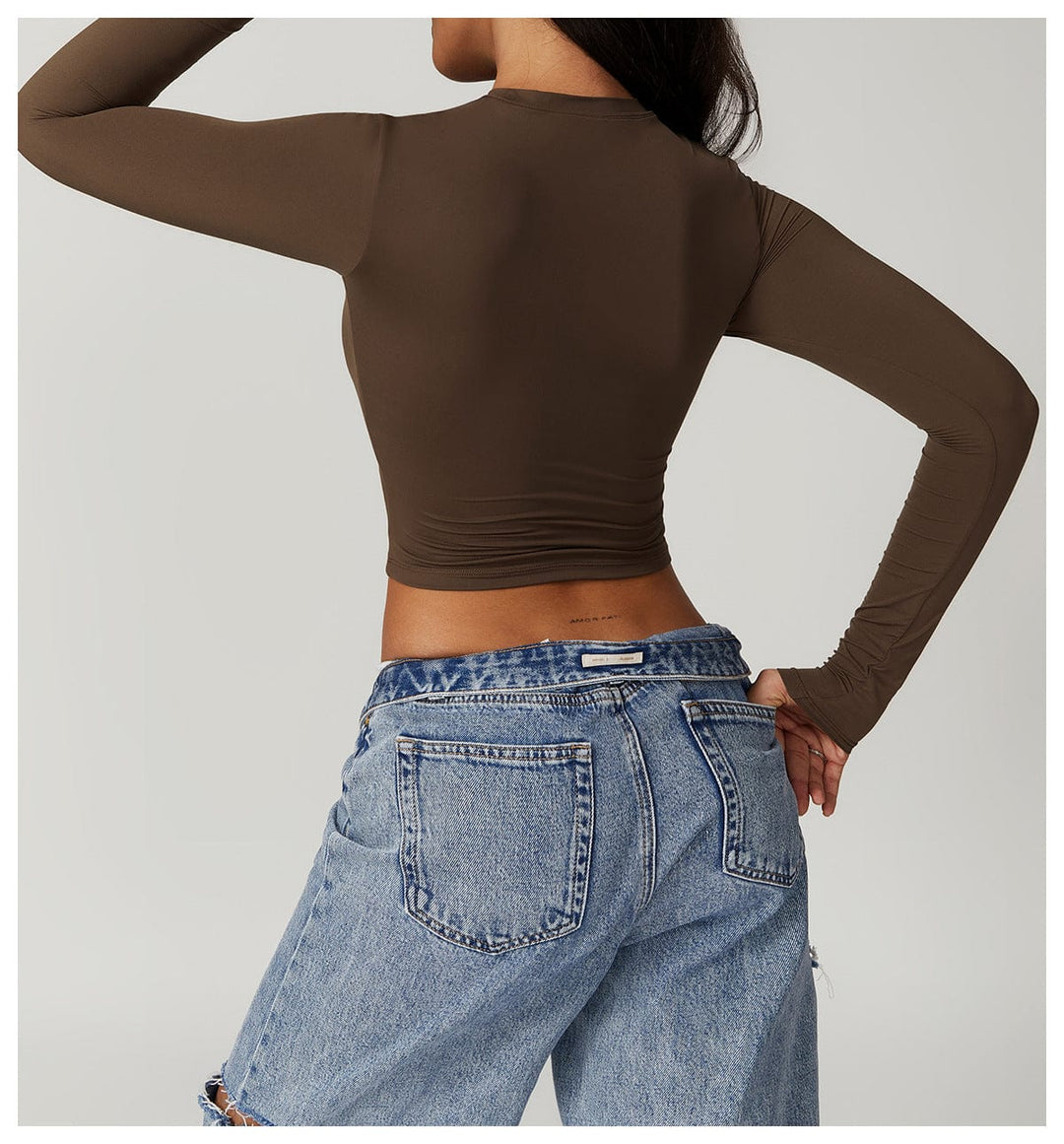 Valantomode | Seamless Long Sleeve Crop Top for Women - Yoga Shaping Design