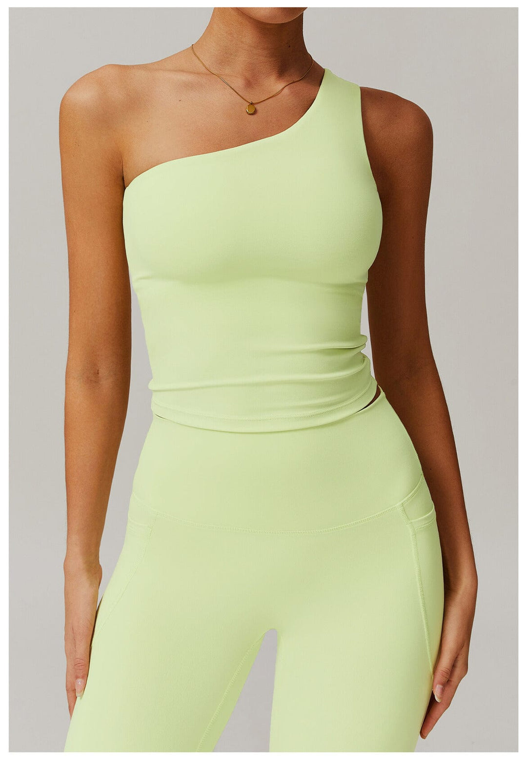 Valantomode | One-Shoulder Shaping Crop Top with Removable Chest Pads for Workouts