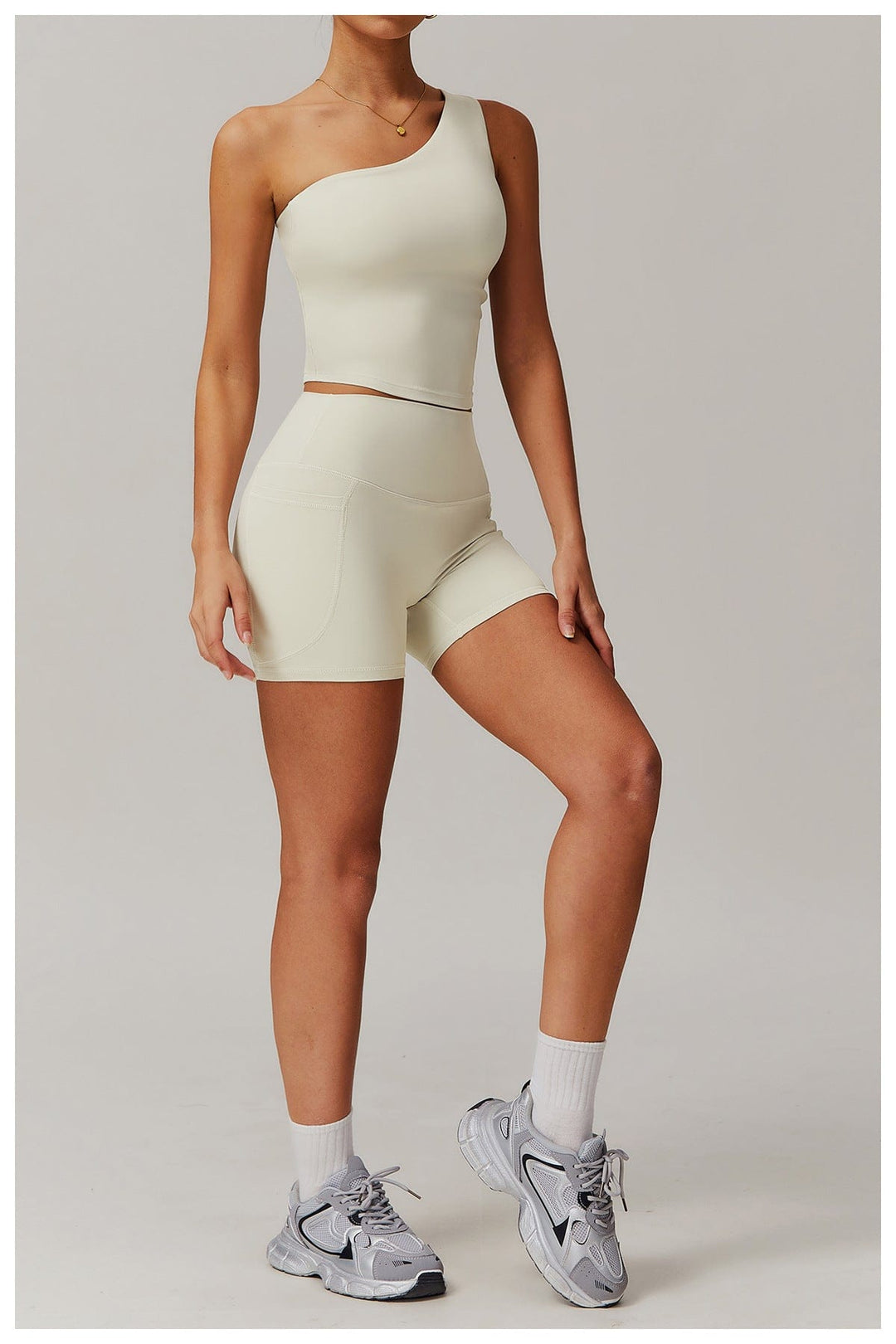 Valantomode | One-Shoulder Shaping Crop Top with Removable Chest Pads for Workouts