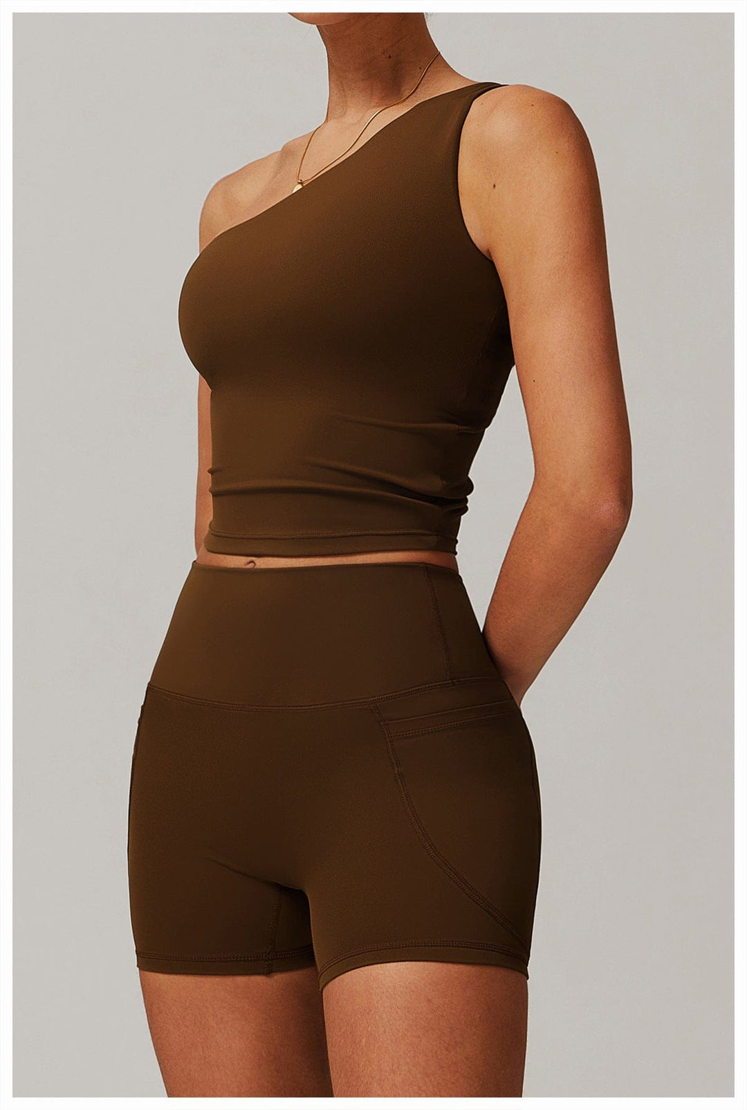 Valantomode | One-Shoulder Shaping Crop Top with Removable Chest Pads for Workouts