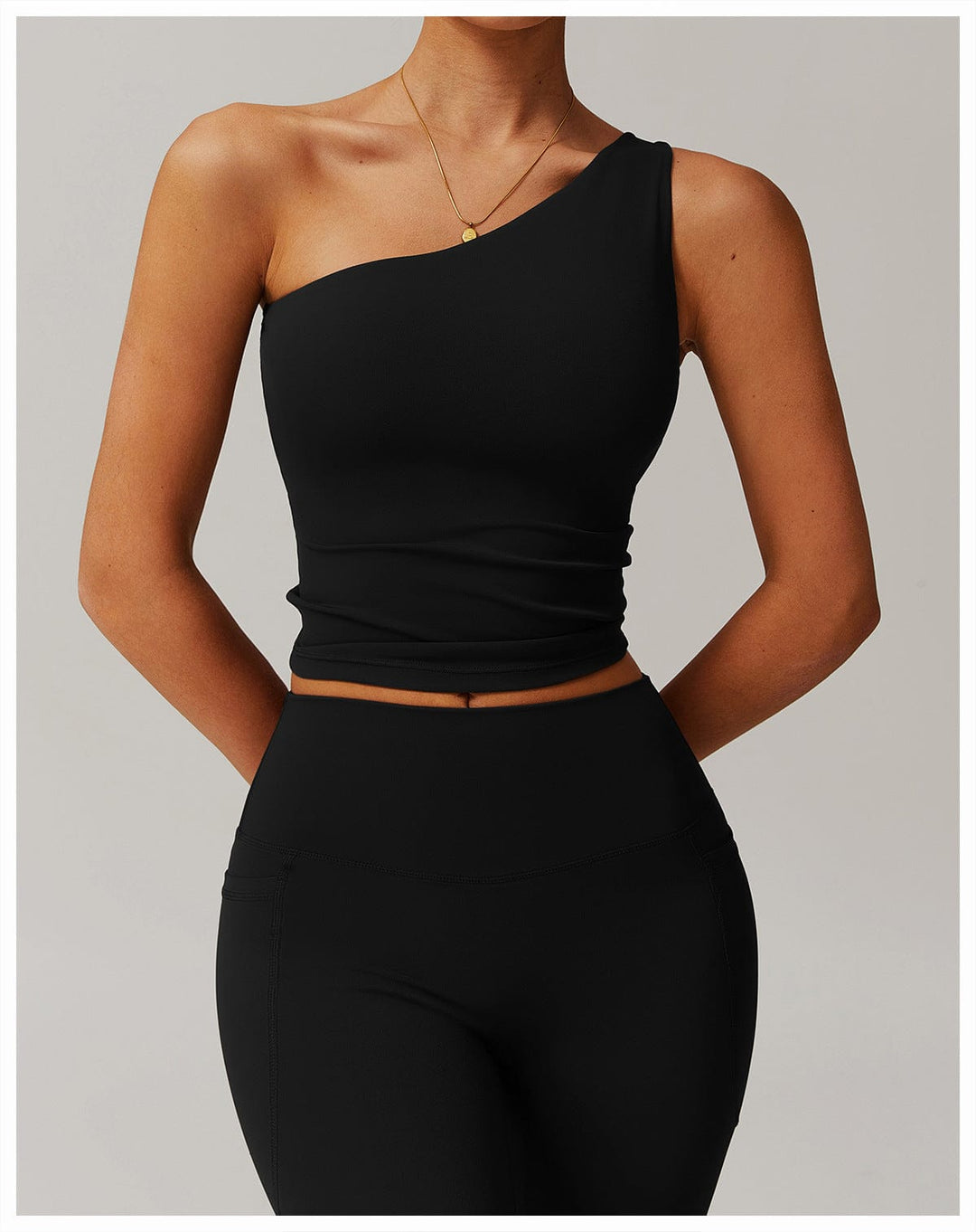 Valantomode | One-Shoulder Shaping Crop Top with Removable Chest Pads for Workouts
