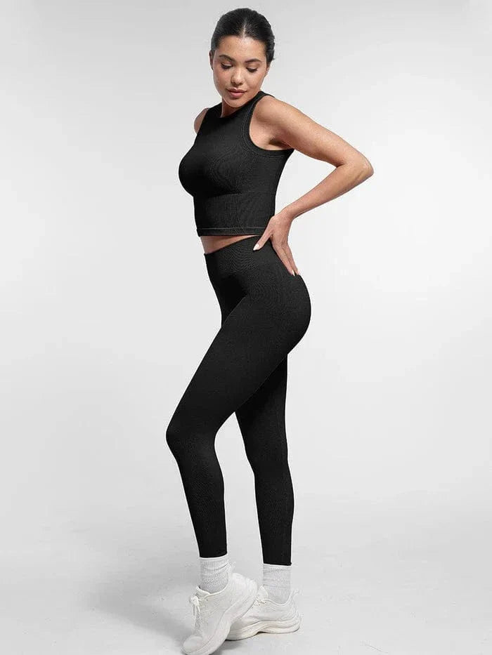 Valantomode | Seamless Supportive Yoga Crop Top with Built-In Bra and Adjustable Cups