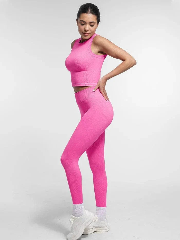 Valantomode | Seamless Supportive Yoga Crop Top with Built-In Bra and Adjustable Cups