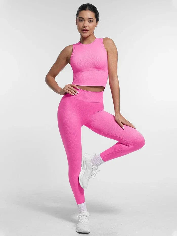 Valantomode | Seamless Supportive Yoga Crop Top with Built-In Bra and Adjustable Cups